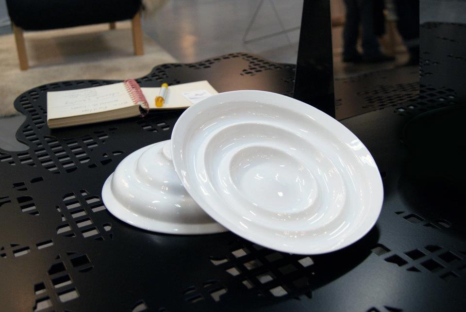 assiette-a-creation-non-sans-raison-pouzet-porcelaine-ceramic